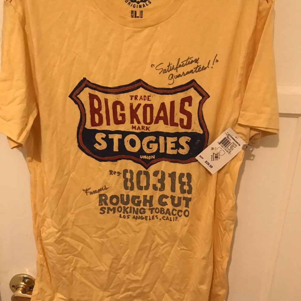 Men’s lucky brand T-shirt